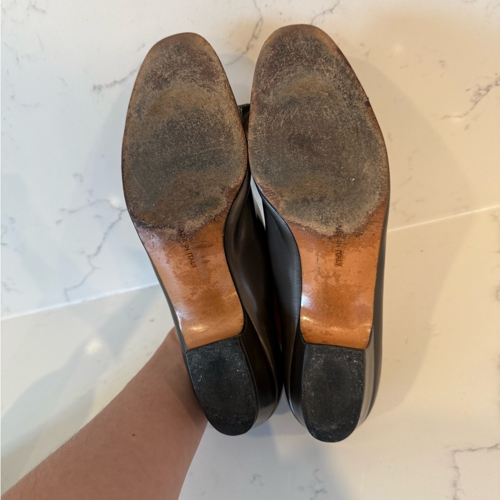 Salvatore Ferragamo Brown Leather Flats with Gold Bow - Picture 4 of 4